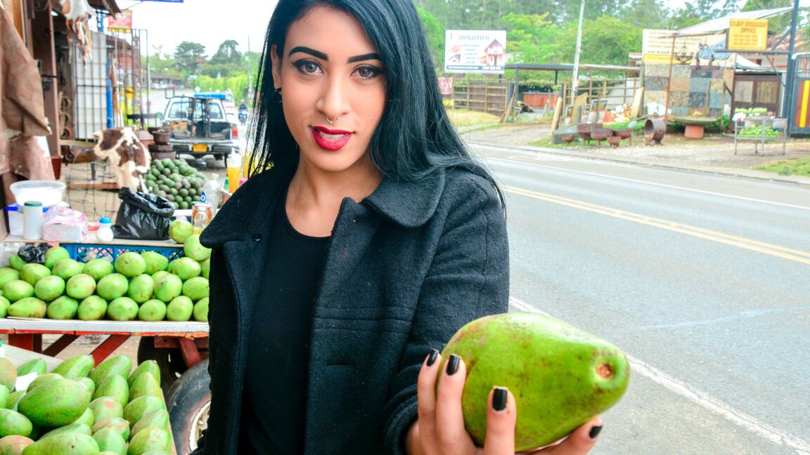 10P Impressionante Latina Anette Rios apanhada no mercado por bater na buceta atrevida