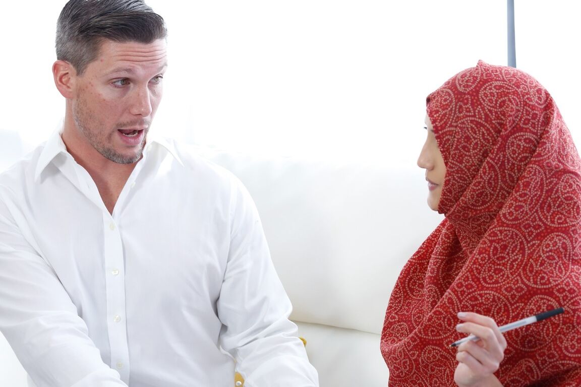 17P Hijab wearing babe and her dark haired friend getting horny with hot dude