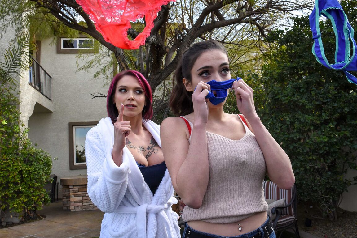 21P Hot And Mean Anna Bell Peaks, Ashly Anderson
