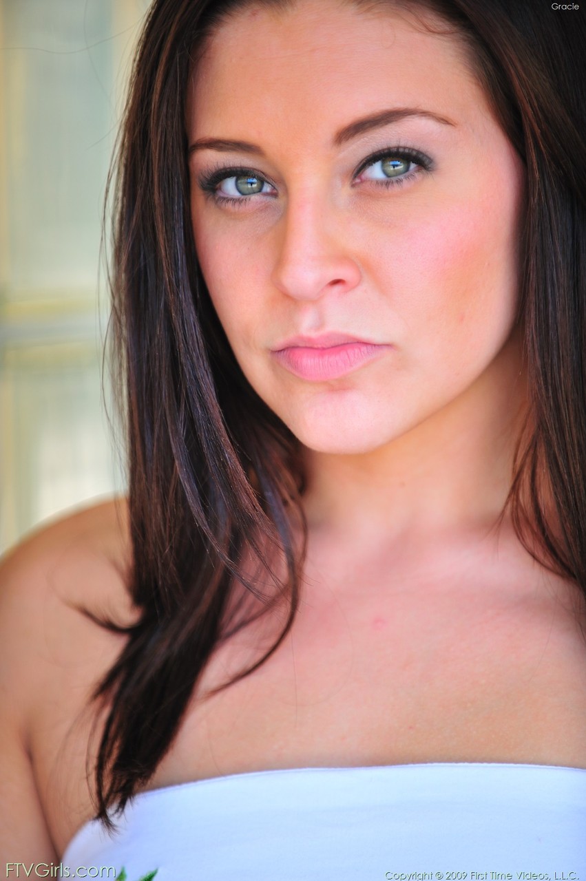 21P Pretty babe Gracie shows her shaved muff in short dresses in a hot compilation
