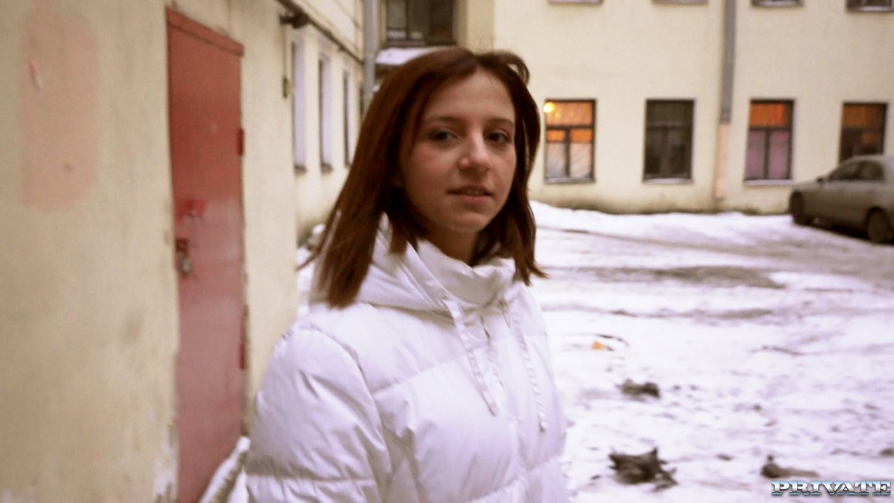 20P Morena russa mãe solteira Jenny Love transando com um falso agente de elenco