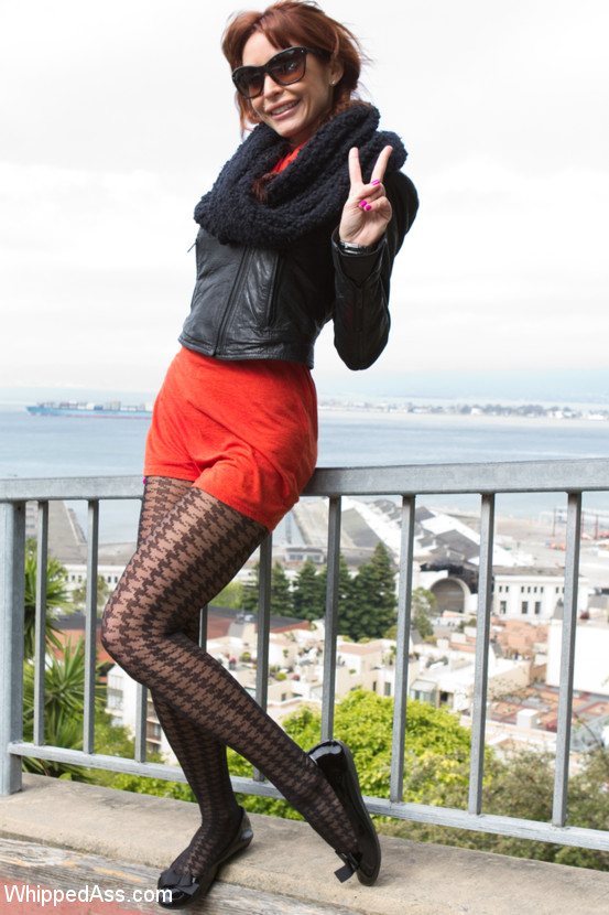 15P Behind the scenes footage into the intimate life of Monique Alexander