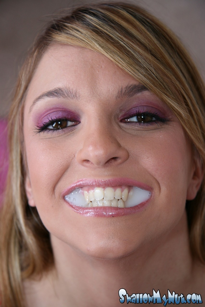 21P Cherry Pimps Lexi Love