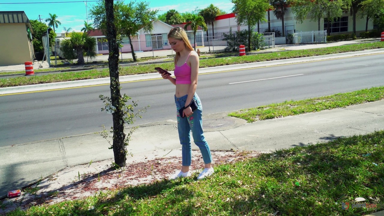 21P amerikanische Teenagerin Ayn Marie wird mit dem Finger gefickt