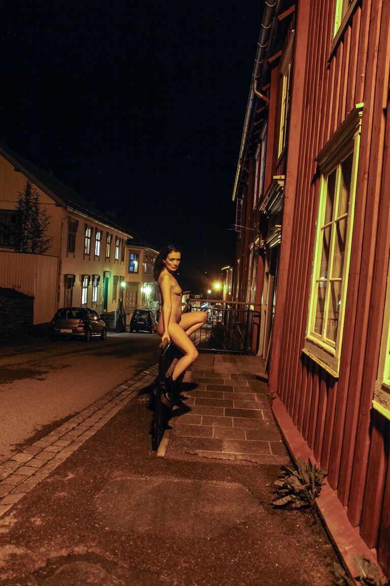21P The Life Erotic Faye Taylor, Samantha Bentley
