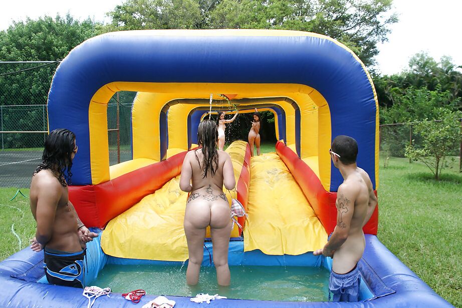 16P Frisky gals showing off their blowjob skills at the pool party