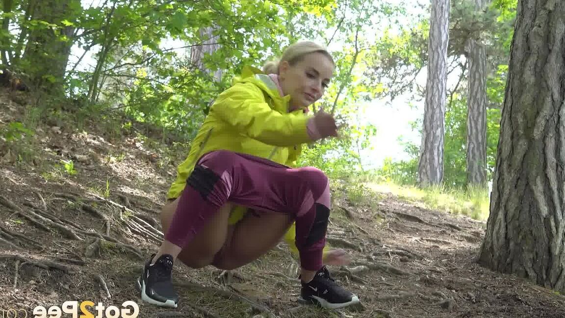 15P Victoria Pure relieves piss desperation in woods