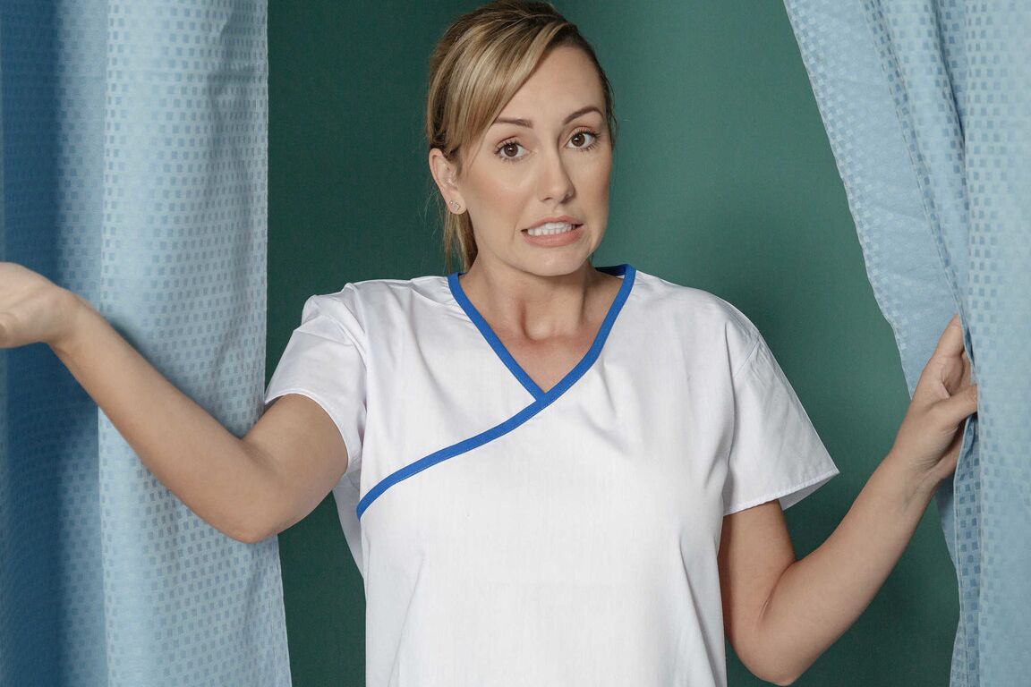 21P Hot And Mean Brett Rossi