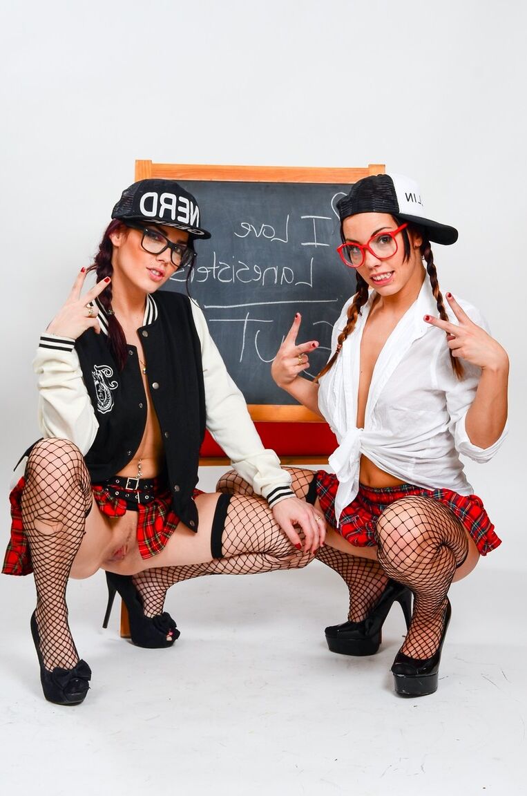 15P Lane Sisters Shana Lane, Roxy Lane Lunettes lesbiennes