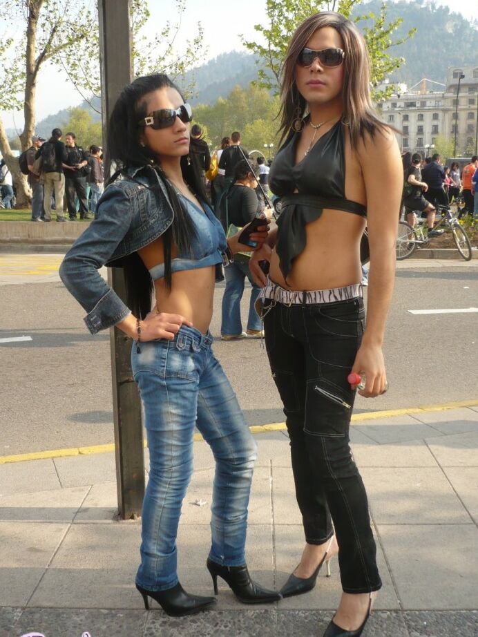 12P Trannies gostosas na parada gay de Santiago