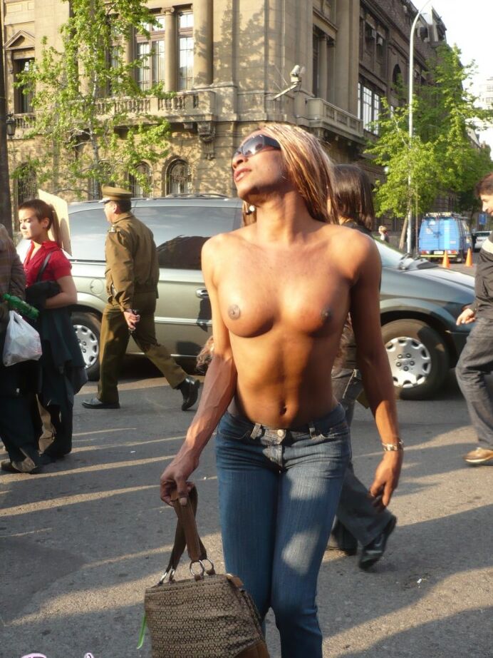 12P Trannies gostosas na parada gay de Santiago