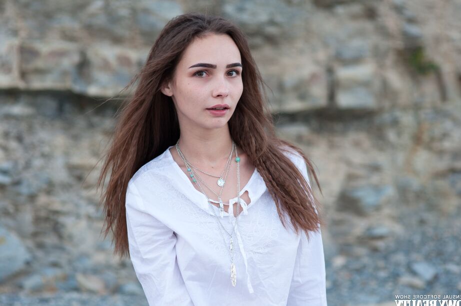 20P If you are looking for the perfect brunette girl, this girl is definitely