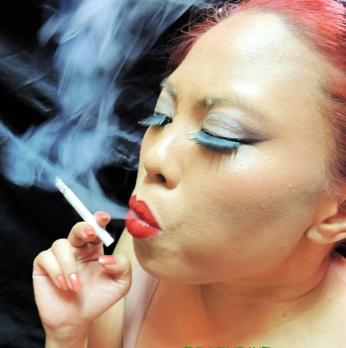 16P Fumar Sensual 001 Asiático,Fetiche,Fumar