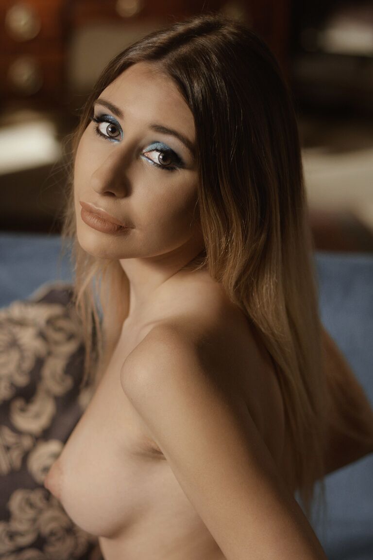 20P Hora adulta Lika Star, Tory Sweety