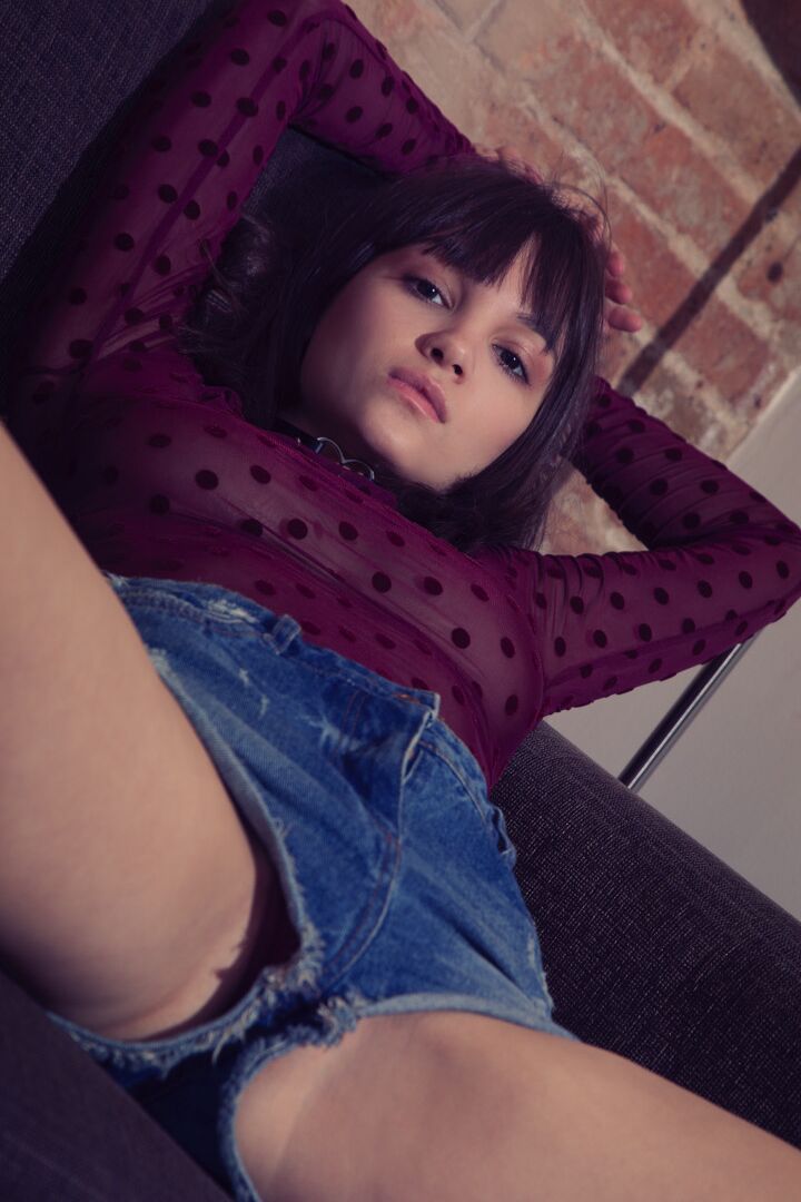 10P Cute teen Lara Masier uncovers her full breasts while getting bare naked