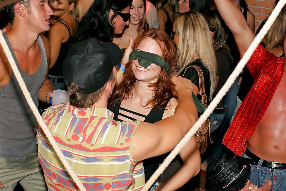 16P Horny slut Francesca Felucci spends some good time at the drunk party