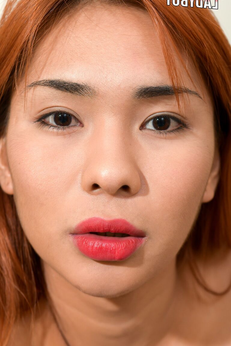 16P Asiatique TGirl Maddy