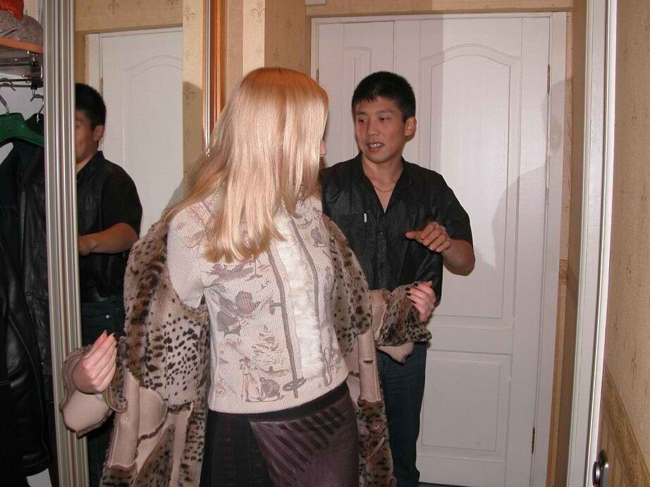 16P Naive blonde agrees for a horny defloration