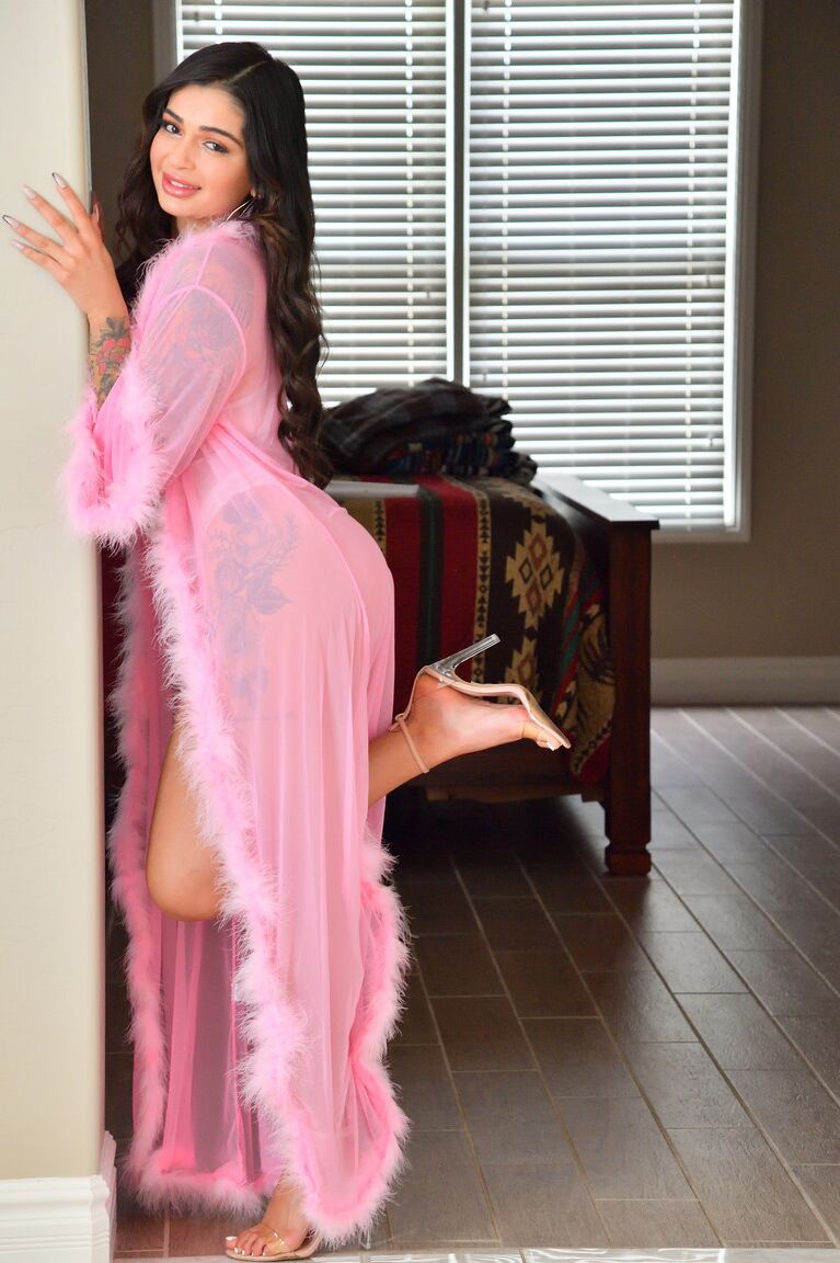 21P FTV MILFs Carolina Cortez