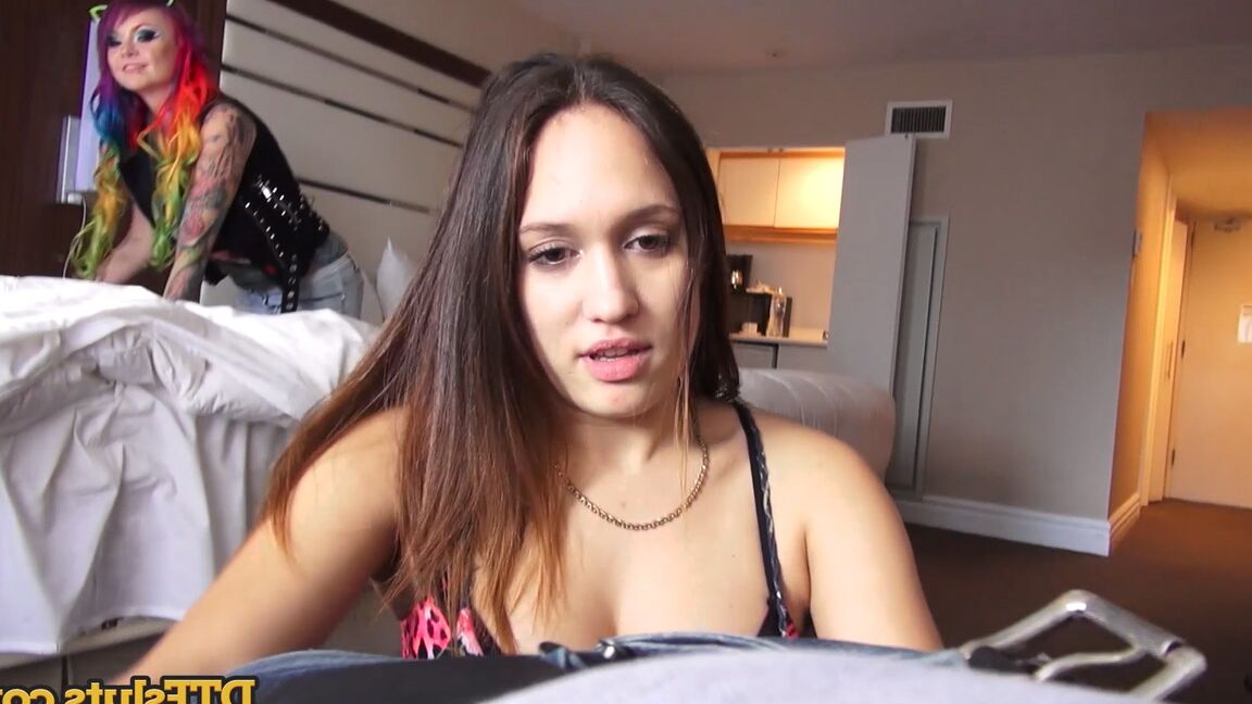 21P 3 Way Porn Vandal Vyxen, Leena Rey