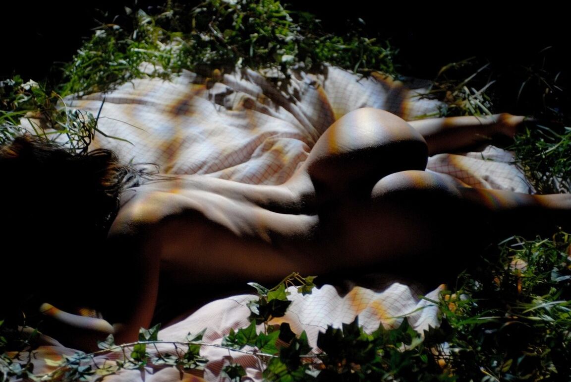 16P The pretty brunette Melisa Mendini wakes up slowly in the dark morning erotic