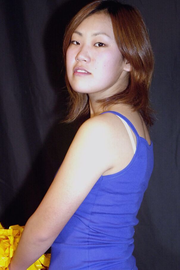 16P Líder de torcida japonesa amadora Naoko perdendo a bunda nua da calcinha e da saia