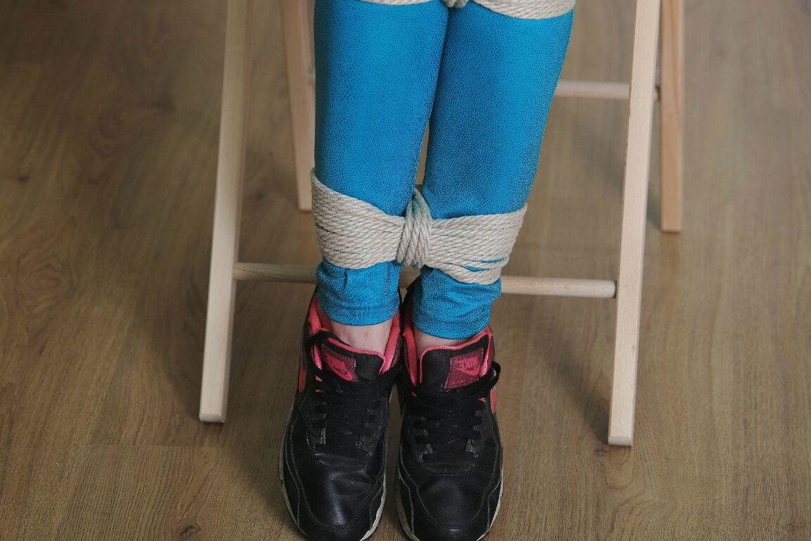 16P Sexy Tied Girls Estrito strappado para Jassi