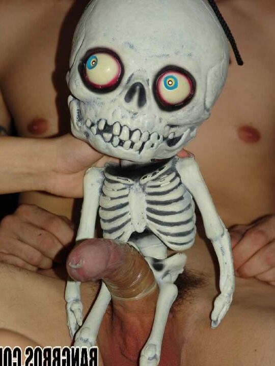 21P Redheaded newbie Punchy joins a stranger in his van and gets fucked hard