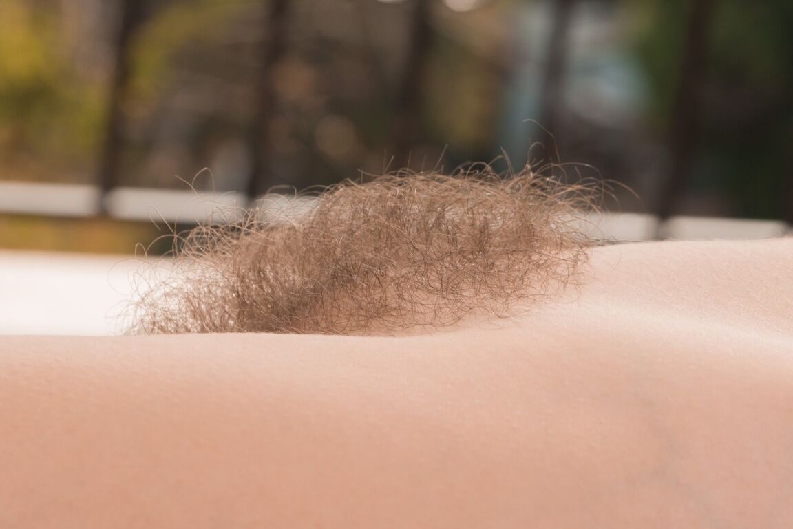 16P Hairy amateur Valentine plays with her nipples and pubic hairs with red nails