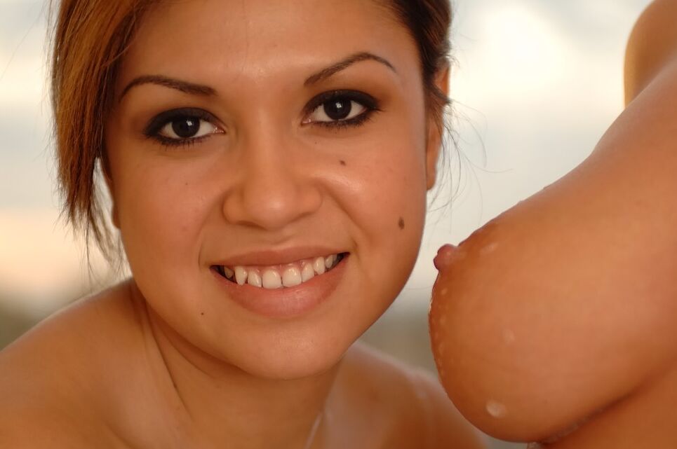 21P FTV Girls Alison Angel, Jóia