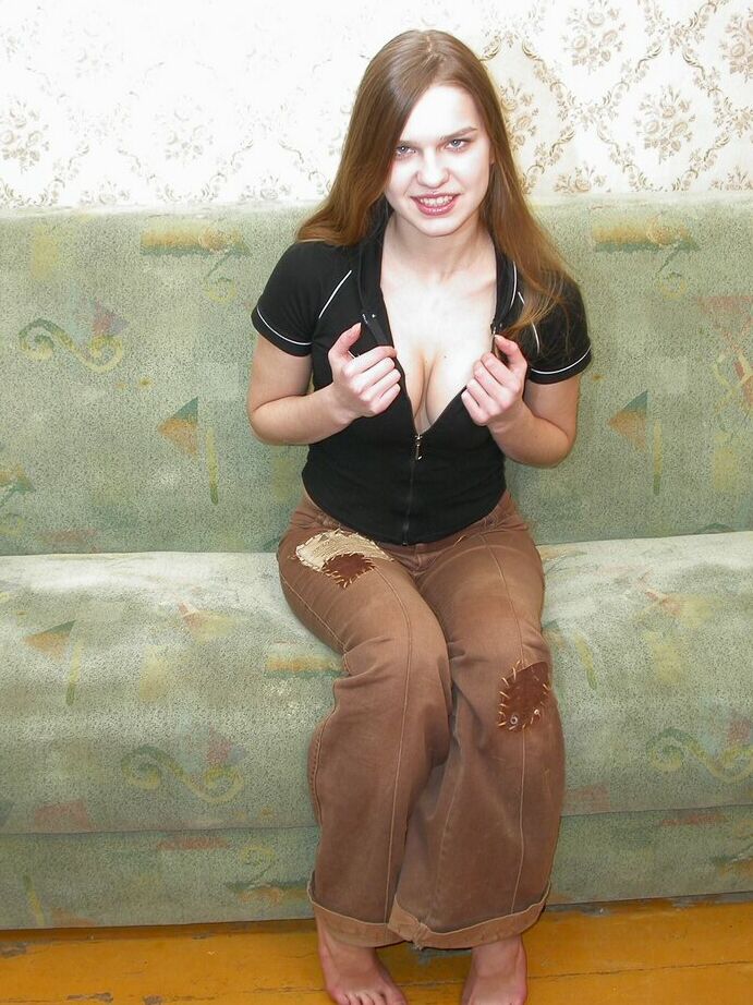 16P Teen girl with big tits Ella is taking part in a posing session