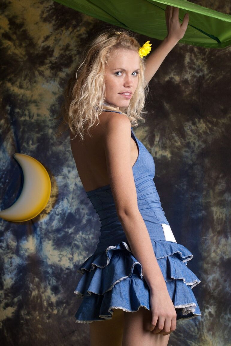 21P Met Art Claudia D
