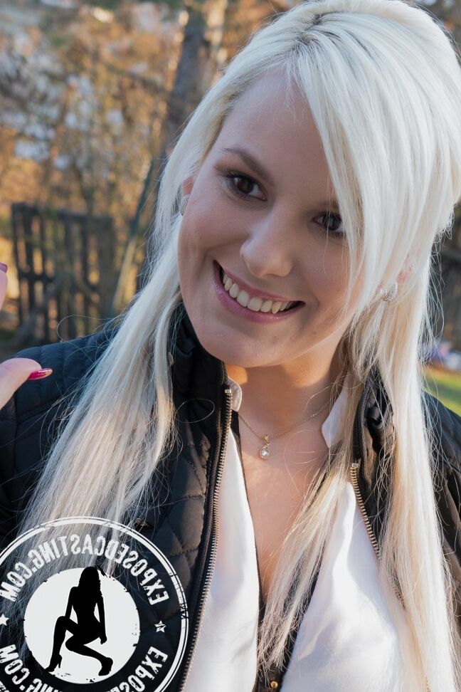 17P Linda loira Lucy Shine fica burro fodido