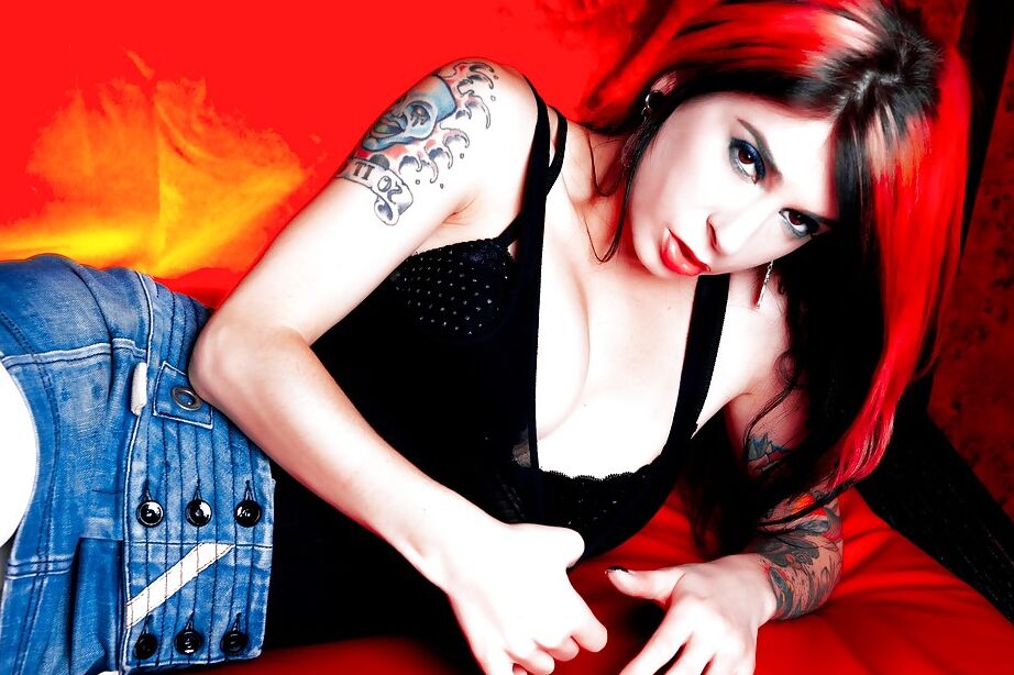 16P Cena de close com uma ruiva milf amadora Joanna Angel