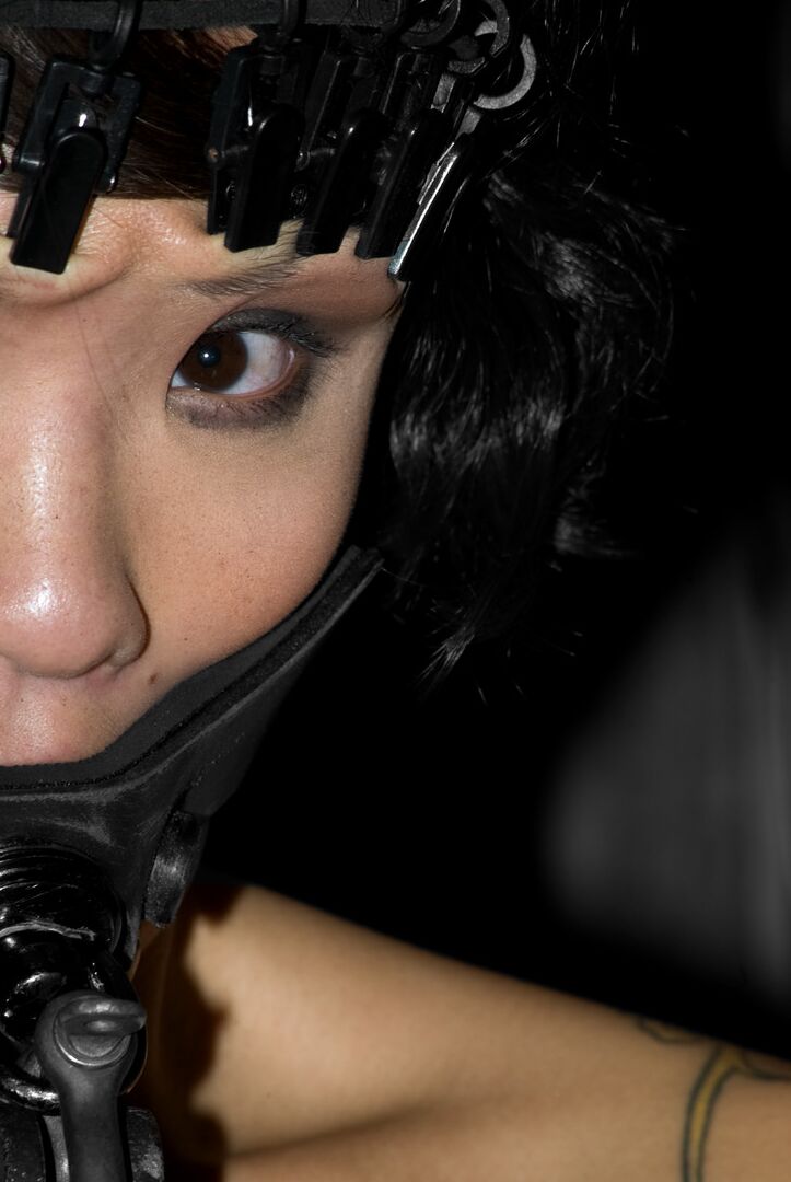 17P Pretty dark haired slave has her toes clamped in full metal bondage session