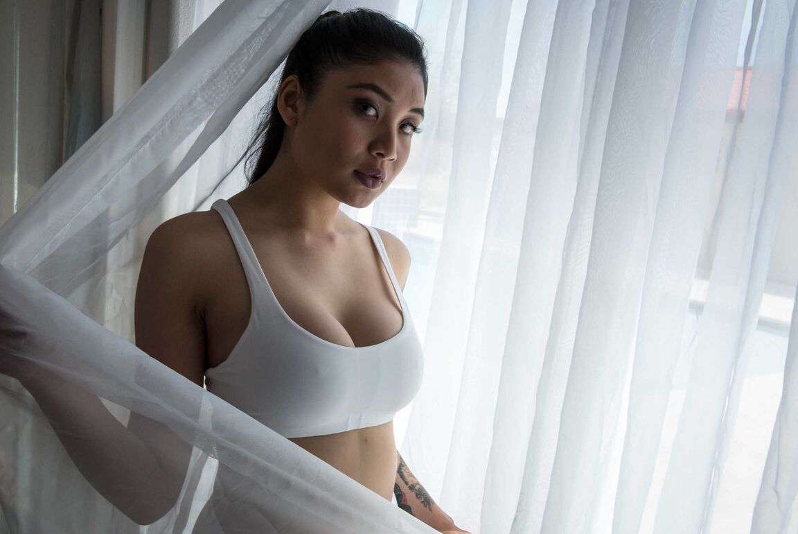 15P Hot And Mean Abella Danger, Brenna Sparks