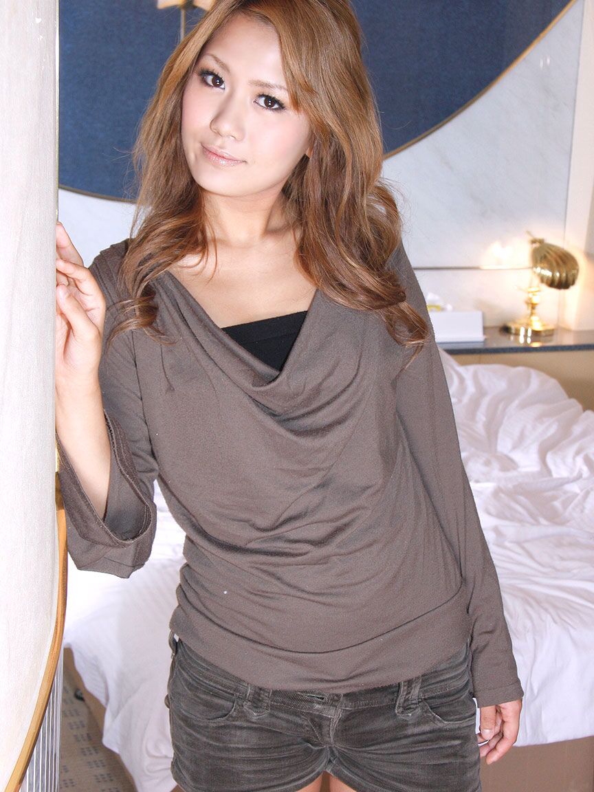 12P Slender Japanese MILF Nozomi gets her fuzzy beaver toyed and nailed hard