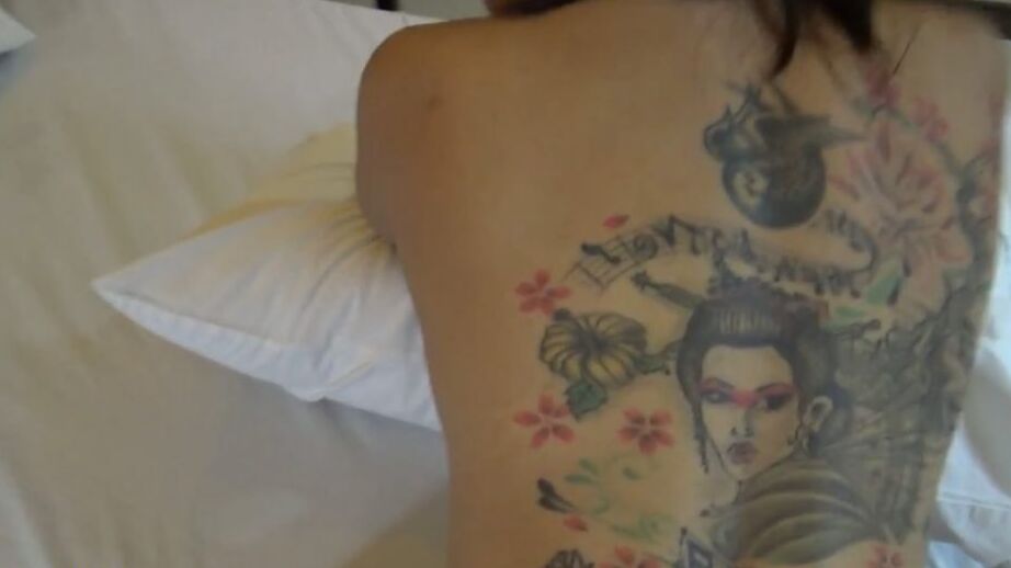17P Tattooed Filipina bargirl sucks the cum from a cock in pov mode