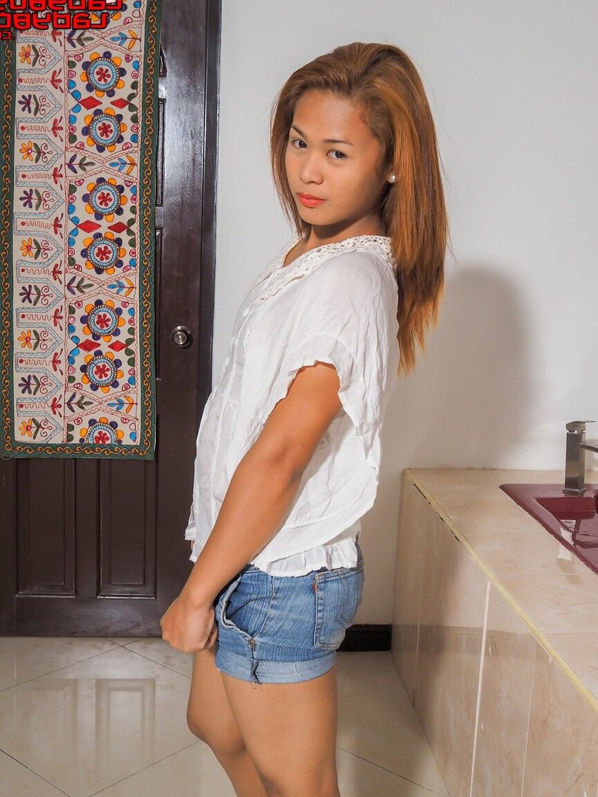 16P Asiática TGirl Joana