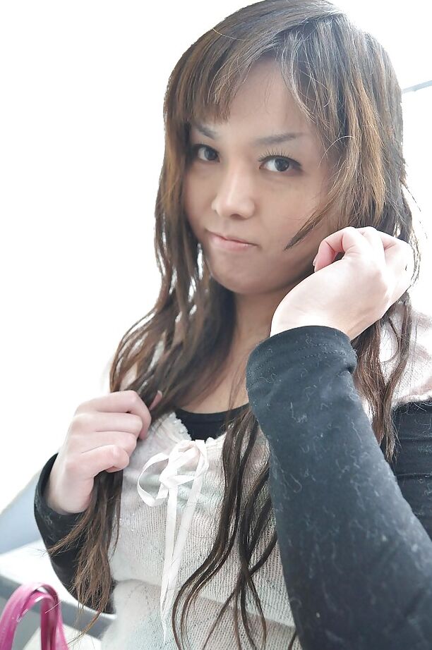 16P 清川芳恵は脚を大きく広げる甘いアジアの売春婦です