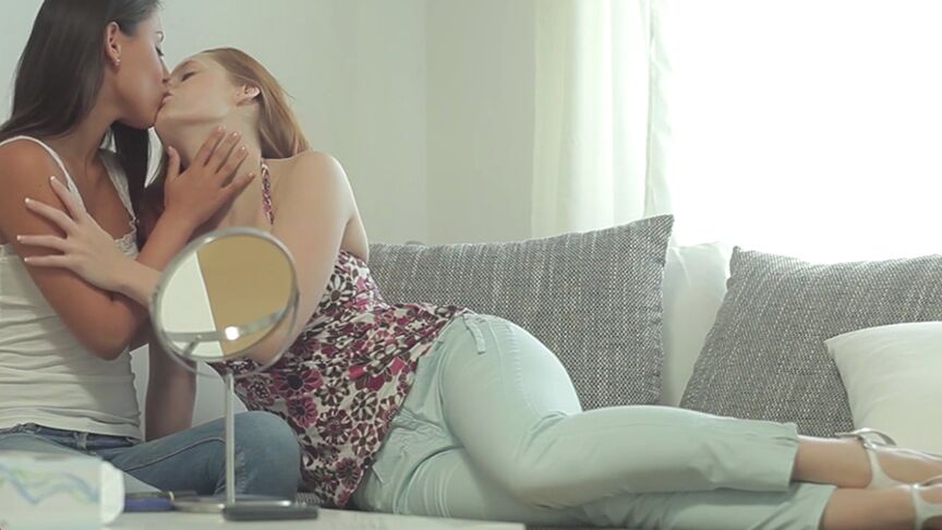 12P Sex Art Denisa Heaven, Iwia Una pelirroja europea glamorosa