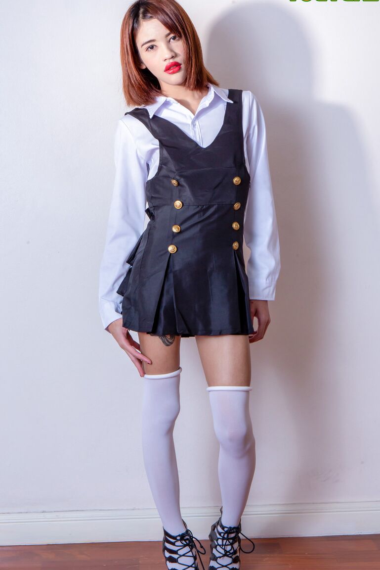 16P Asiático TGirl Joop