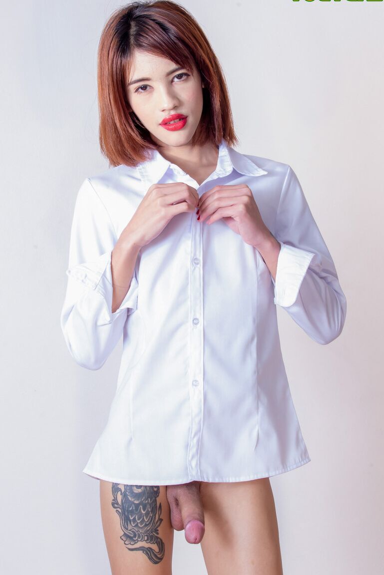 16P Asiático TGirl Joop