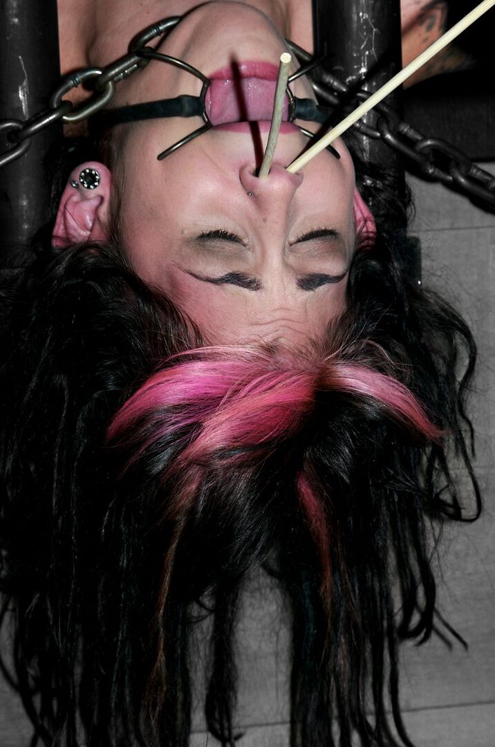 21P Device Bondage Kayden Faye