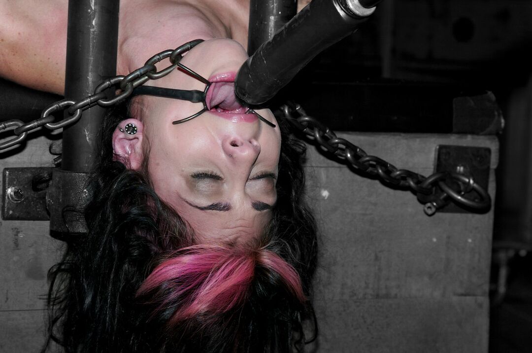 21P Device Bondage Kayden Faye