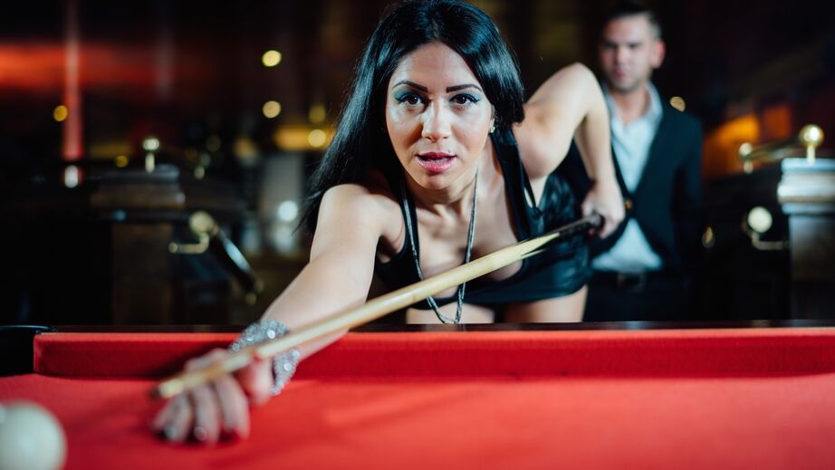 16P Busty Latina Julia de Lucia loses a games of pool and gives a BJ to the winner