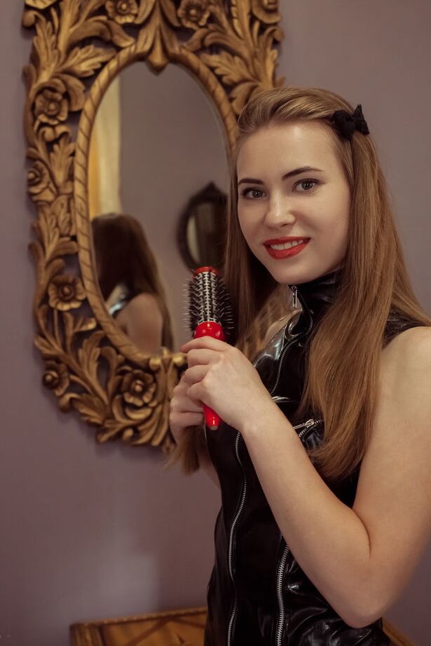 18P Glamour model Alaine removes chain lingerie to get totally naked