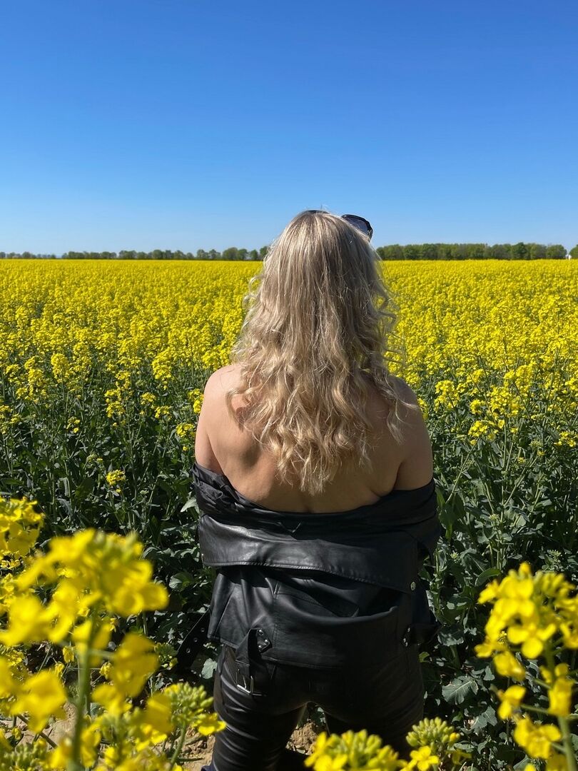 16P MaduraMILFEuropeasRubiasDelgadaTetas GrandesGran CuloPiernasParejasAlta