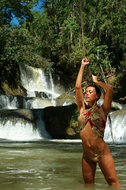 15P Beau Tease Cachoeira Nua