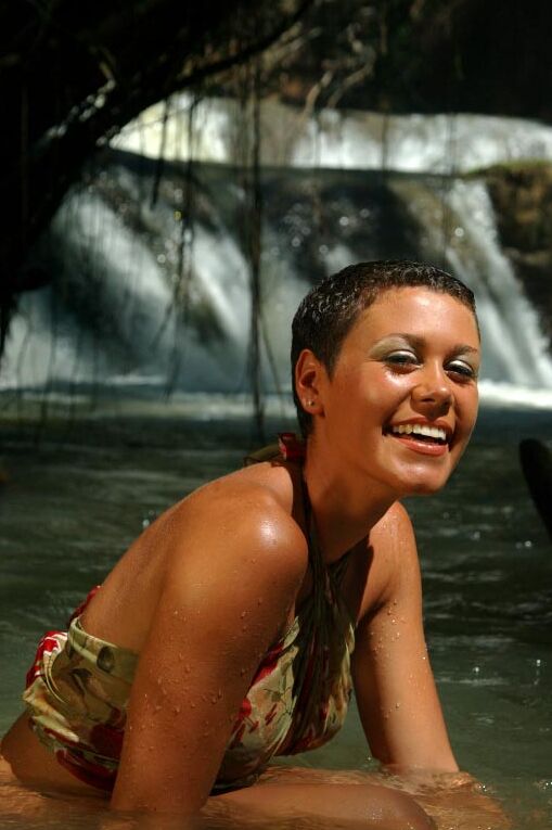 15P Beau Tease Cachoeira Nua